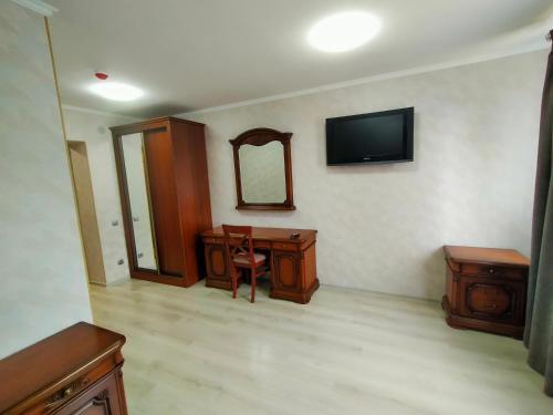 Hotel ????????