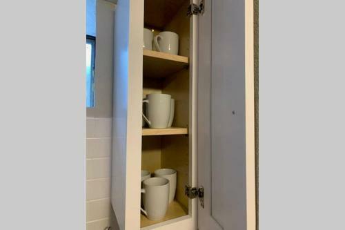 Modern Renovated Lower Level Unit In Littleton