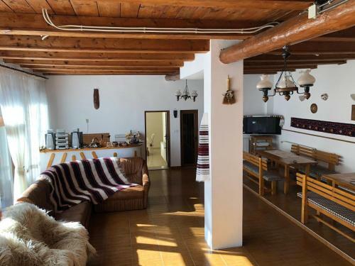 Hostal Pensiunea Casa Teo