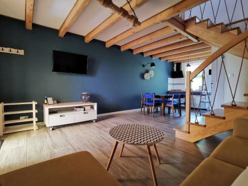 Apartamento Bieszczadzki Hals - Dom Bli?niak