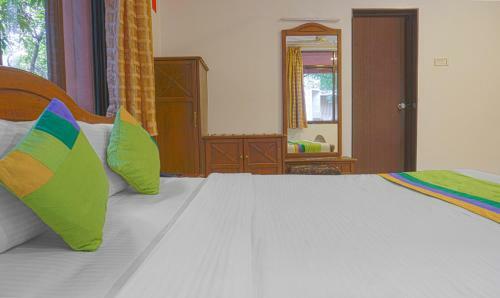 Treebo Trend Royalty Hotel