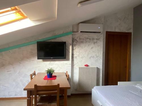 Hostal First House Mansarda Vacanze