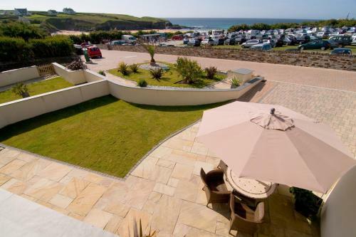 Luxury By The Beach, Spacious Apartment