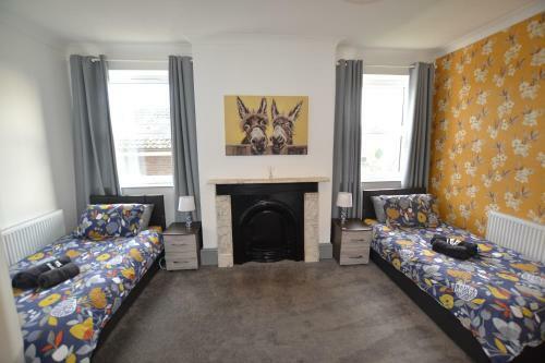 Maytree Apartment - 2 Bedrooms Apartment - Stayseekers
