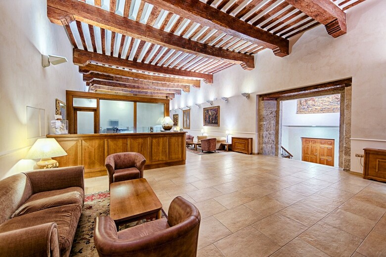 Azz Pe�afiel Las Claras Hotel & Spa