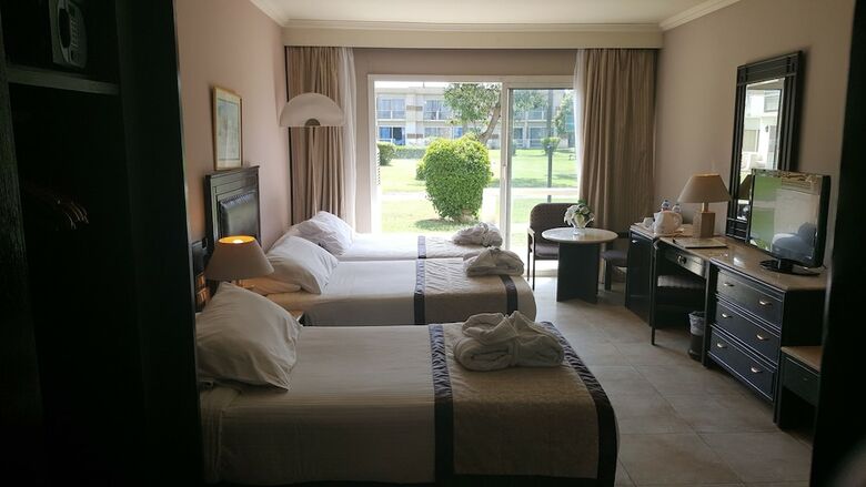 Hotel Pyramids Park Resort