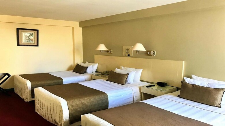 Hotel Embajadores
