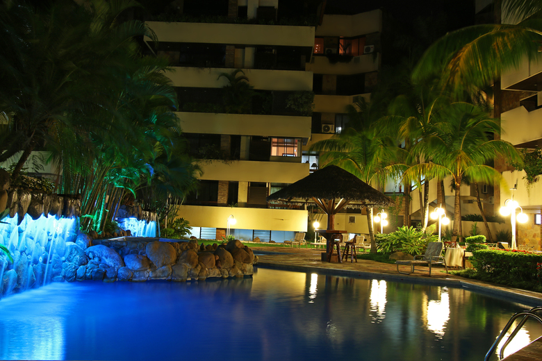 Yotau All Suites Hotel
