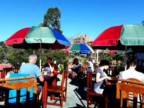Hostal Ella Grand Peak Hotel