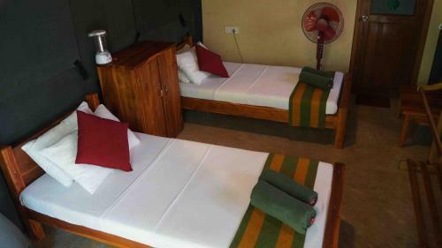 Hotel Athgira River Camping - Udawalawe