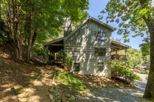 7th Heaven - Rustic Cabin With Pool Table, Close To Hawksnest!
