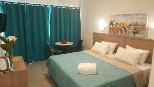 Manoli Apartments