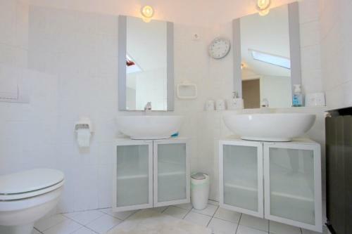 Green Area Apartment