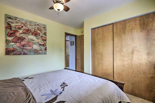 Charming Overgaard Home With Fire Pit And Games!
