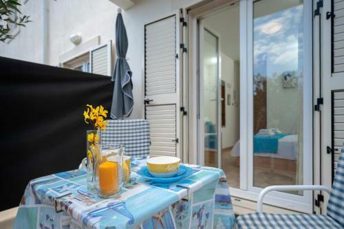 Hostal Rooms & Studio Villa Fio