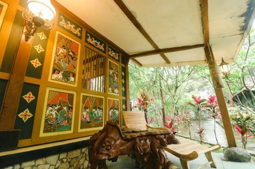 Hotel Kampoeng Semar Borobudur