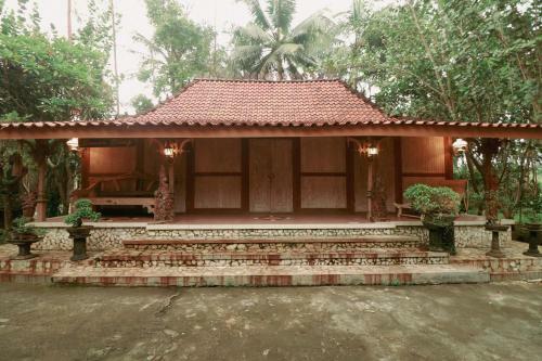 Hotel Kampoeng Semar Borobudur