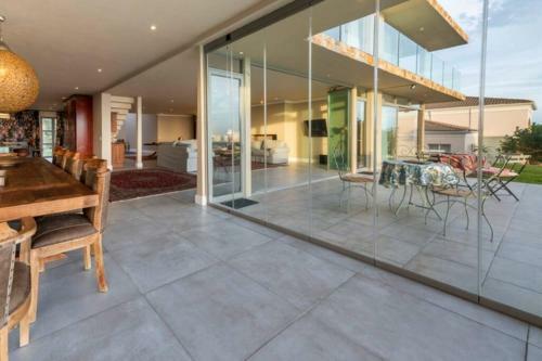 Van Aardtspos Guest House