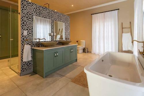 Van Aardtspos Guest House