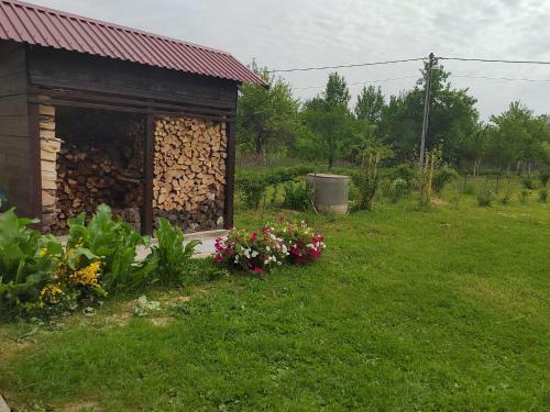 Holiday House Trnovac