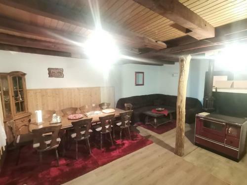 Holiday House Trnovac