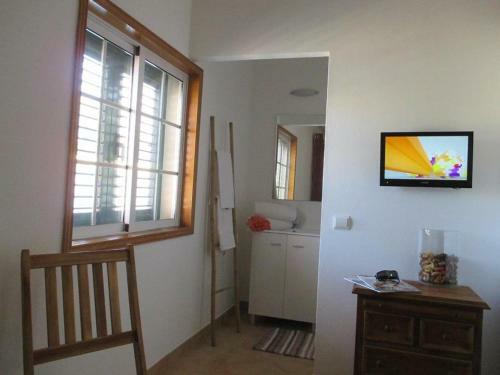 Hostal Happy Silva Guesthouse