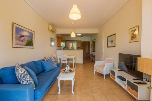 Blue Marine Seaside Luxury Apartment