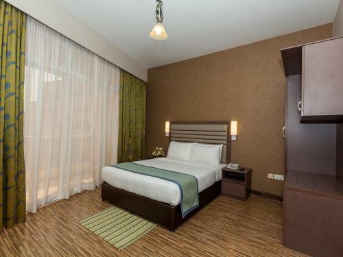 Florida International Hotel