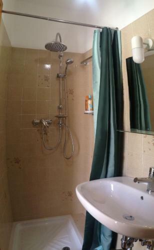 Hostal Guest House Via Crispi