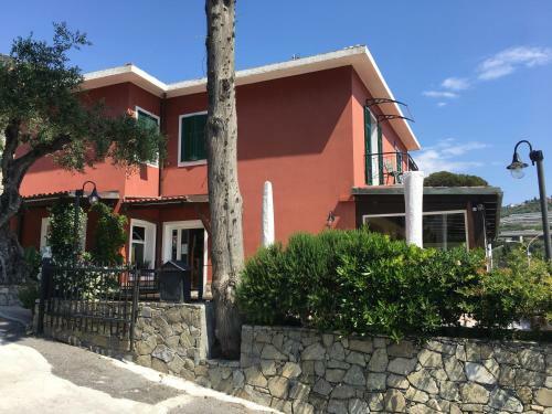 Hostal Baia Dei Gabbiani