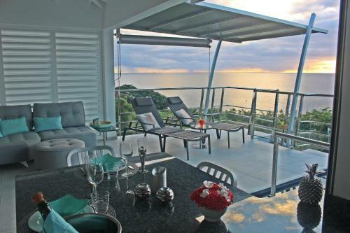 Villa Blue Moon