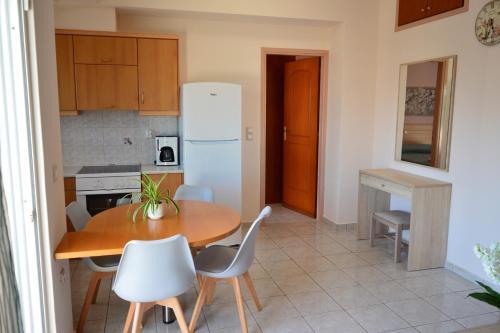 Roula's Apartment 2