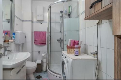 Adriatica 2 -room