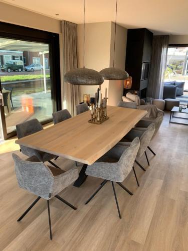 New High End Waterfront Family Villa