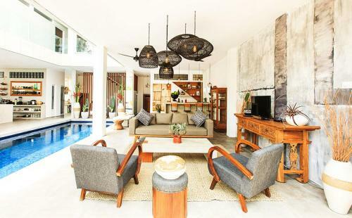 Seminyak Beach Luxury Villa