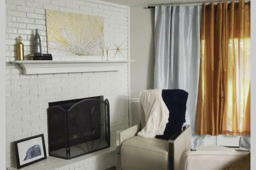 Modern Designer Townhouse 2br Ideal For Long Stays!