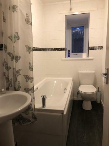 Spacious 2 Bedroom House