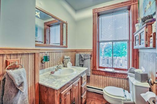 Historic Apartment - Half Mi To Lake Champlain!