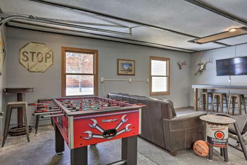 Keystone Getaway Cabin With Mount Rushmore View