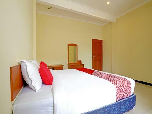 Hotel Oyo 90836 Bartu Guesthouse