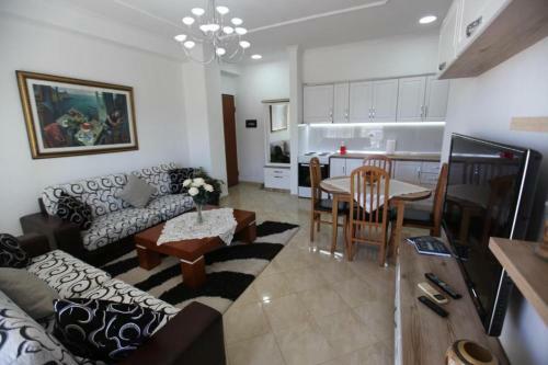 Arlini Apartments