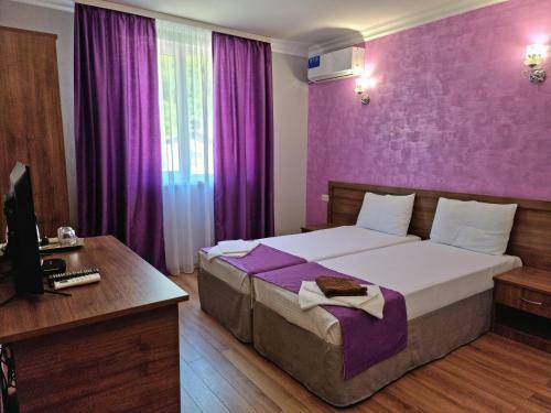 Hostal Nobi Guest House