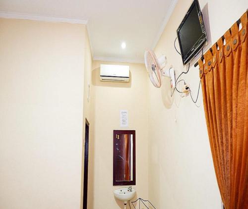 Oyo 90818 Hotel Puspa Indah 2