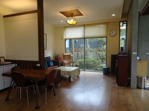 Fireflies Villa With Japanese Zen Garden