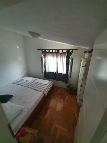 Apartments Petar Btw. Split And Omi?