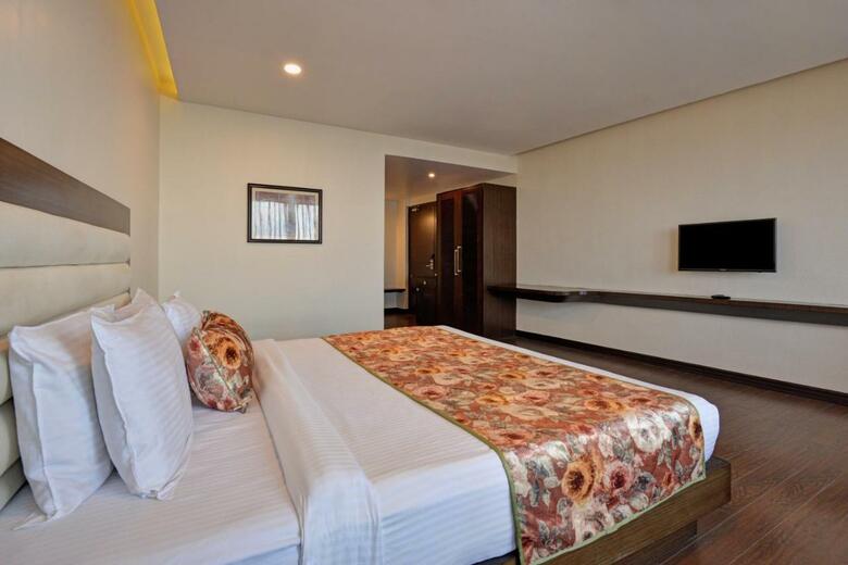 Hotel Summit Montana Suites & Spa