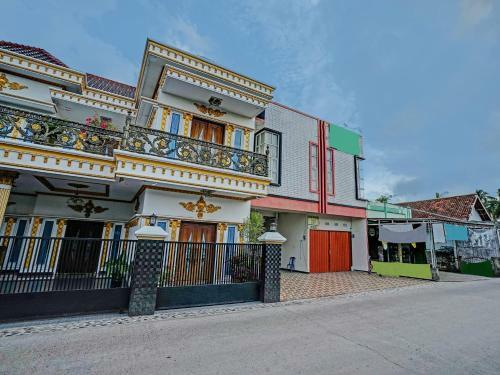 Hotel Oyo 3443 Rd Kost2