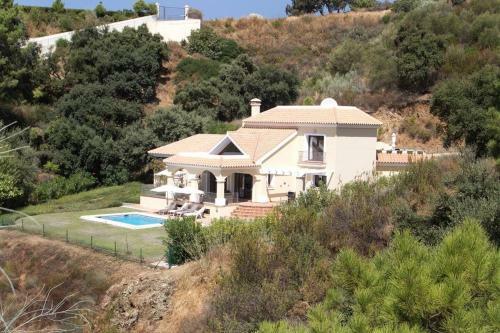 Stunning Family Friendly Villa In Monte Mayor