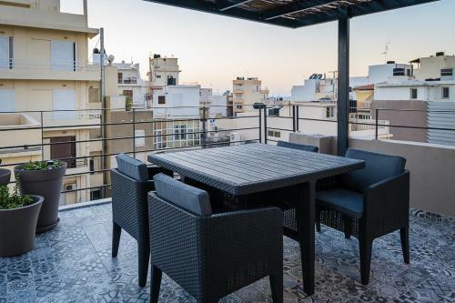 Yasemi Superb Two Floor Apartment