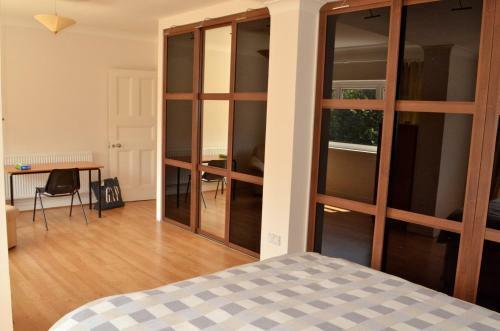 A Cozy House To Stay In Sunny Bournemouth